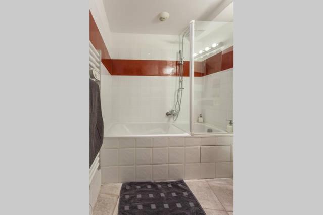 Apartament L'Entrecasteaux Aix-en-Provence Zewnętrze zdjęcie
